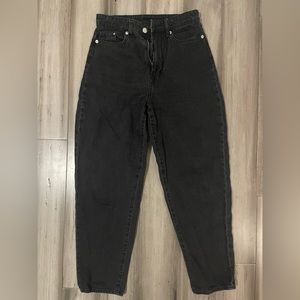 H&M size 4 tapered jeans/ mom jean